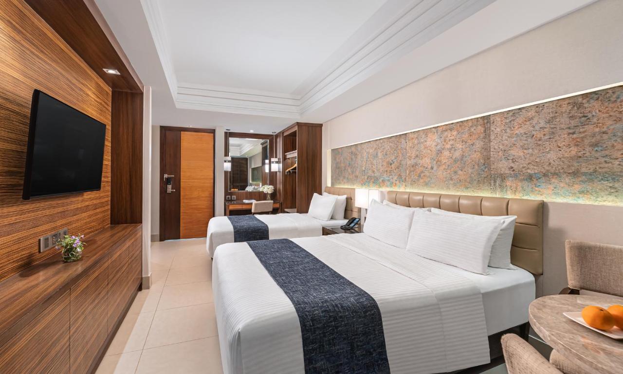 Henann Prime Beach Resort Balabag  Exterior foto Deluxe Room
