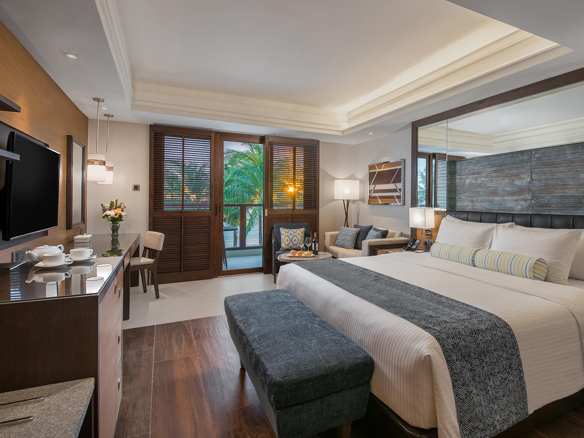 Henann Prime Beach Resort Balabag  Exterior foto Deluxe Room