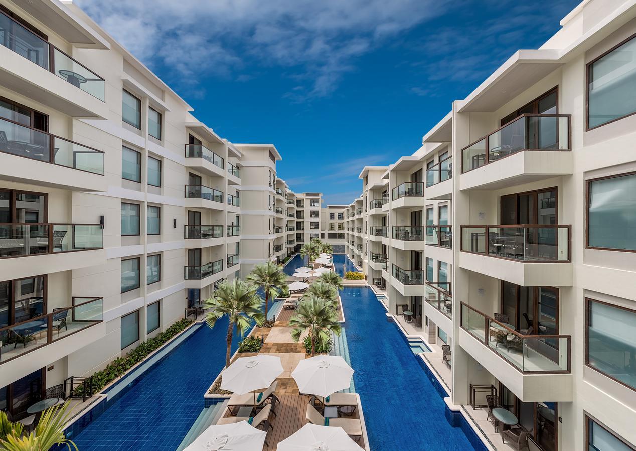 Henann Prime Beach Resort Balabag  Exterior foto The Fives Beach Hotel & Residences