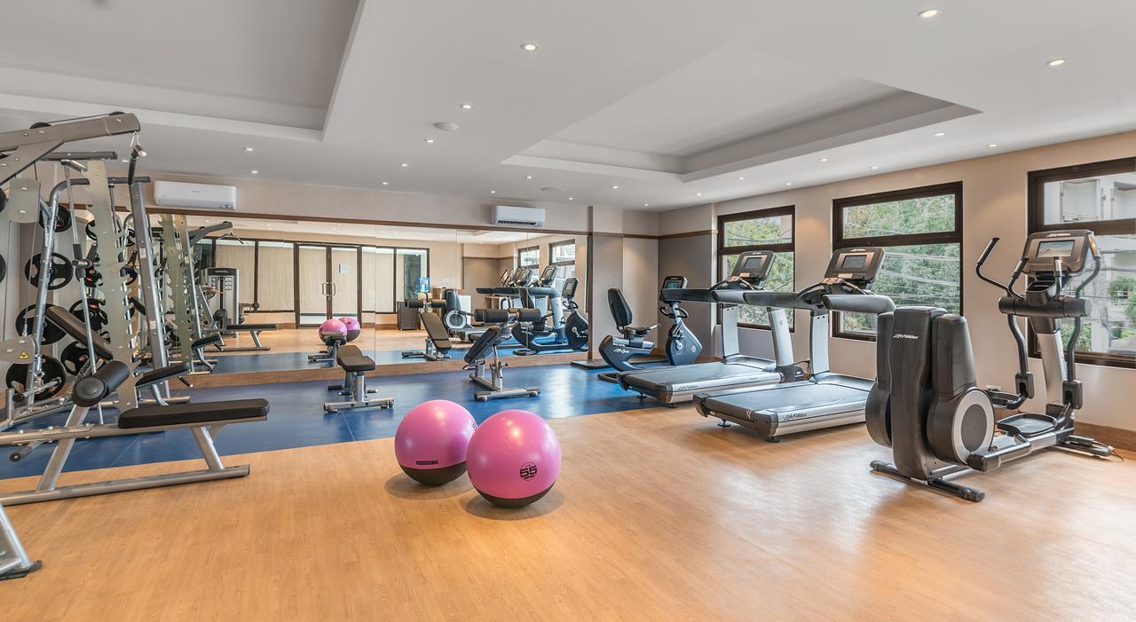 Henann Prime Beach Resort Balabag  Exterior foto The gym at the hotel